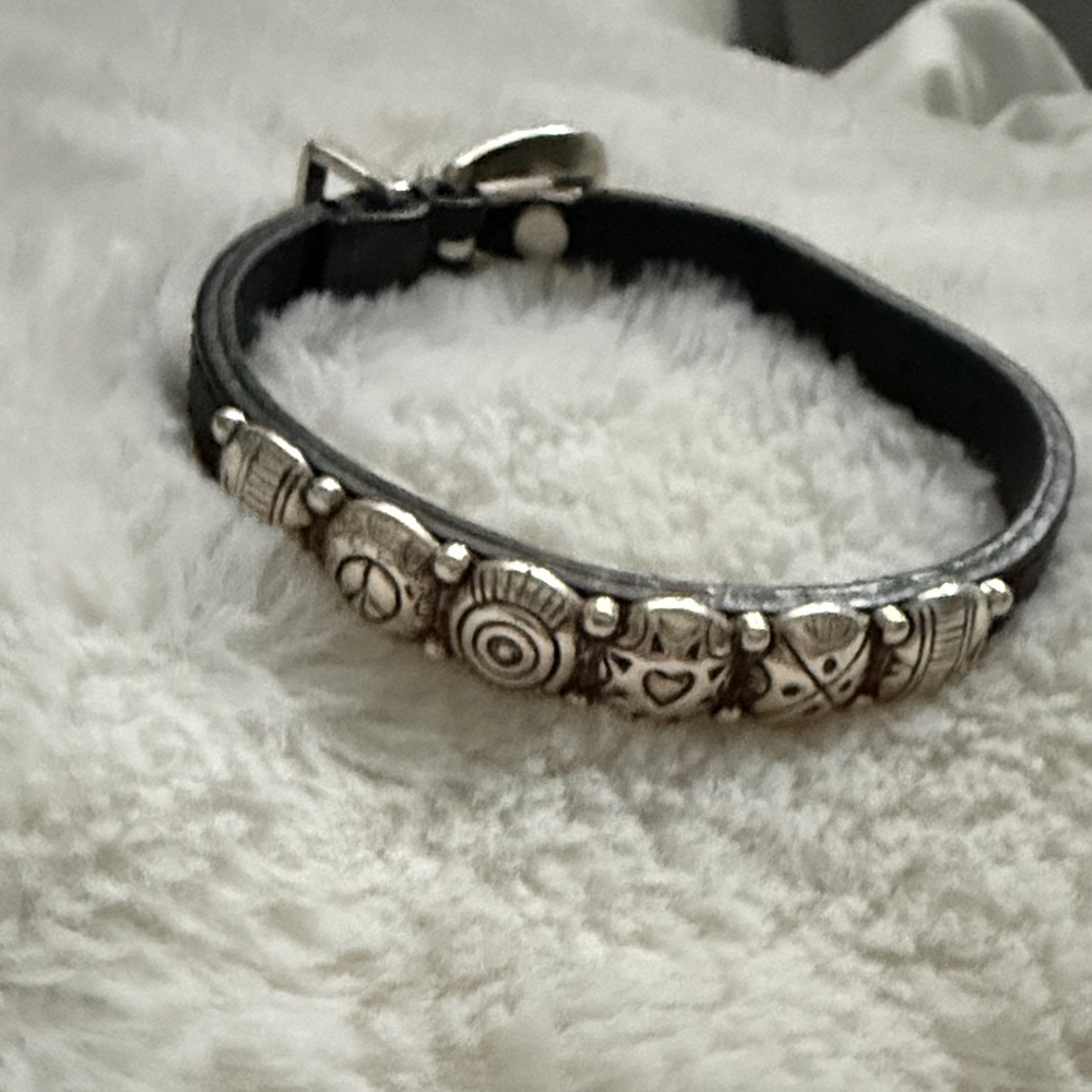 Brighton Silver Charm Black Leather Bracelet beautiful detail.